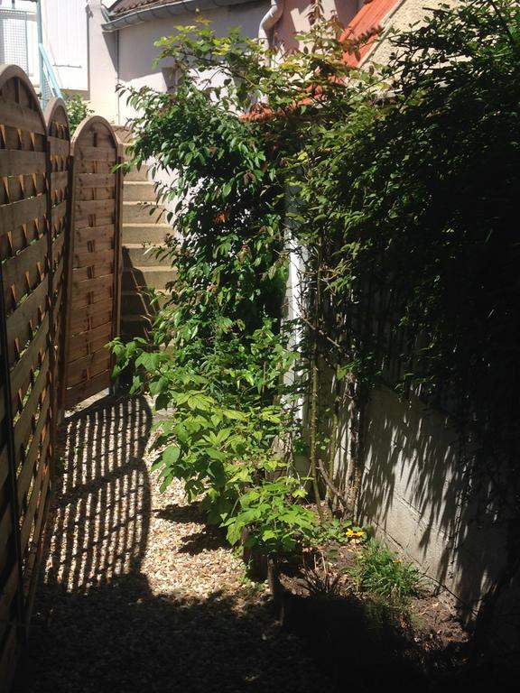 Kasaloc Apartment Maintenon Luaran gambar