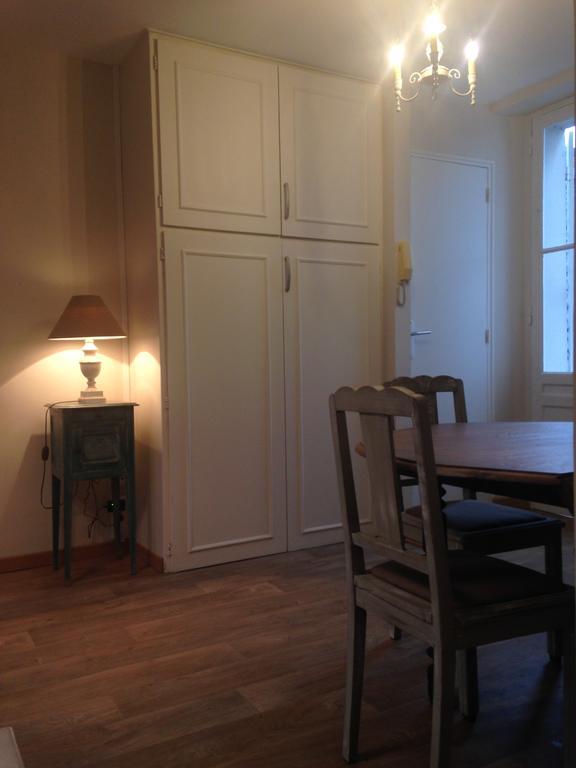 Kasaloc Apartment Maintenon Luaran gambar